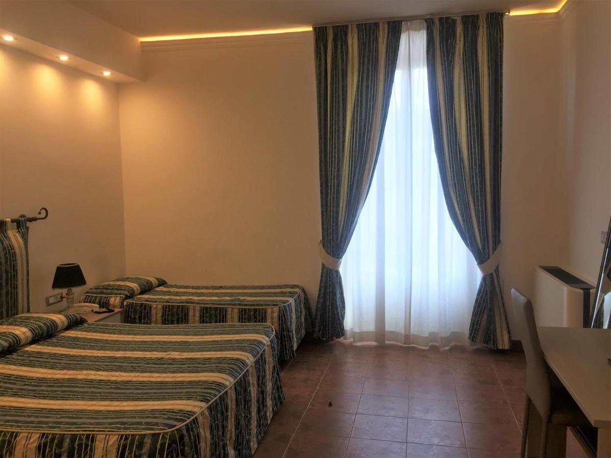 Hotel Alinari Флоренція Екстер'єр фото